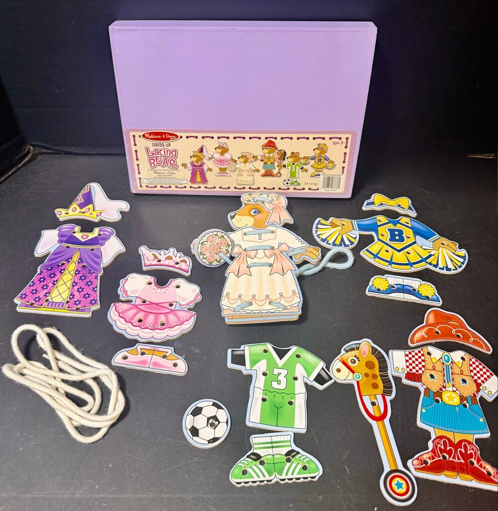 Melissa & Doug Dress-Up Lacing Bear wooden mix & match outfits and yarn laces